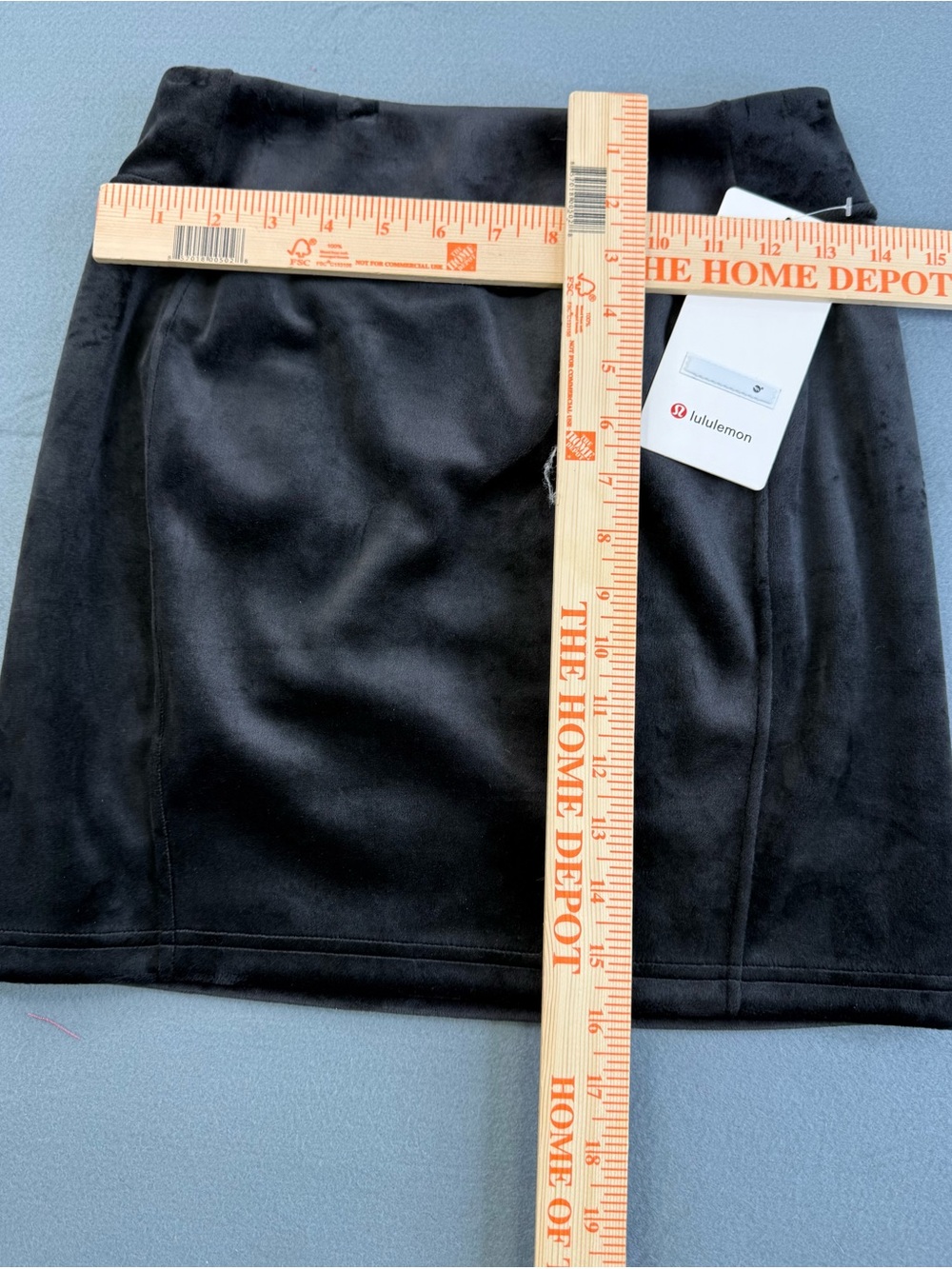 lululemon athletica Black Mini Skirt with Seam Detailing - Picture 3 of 3